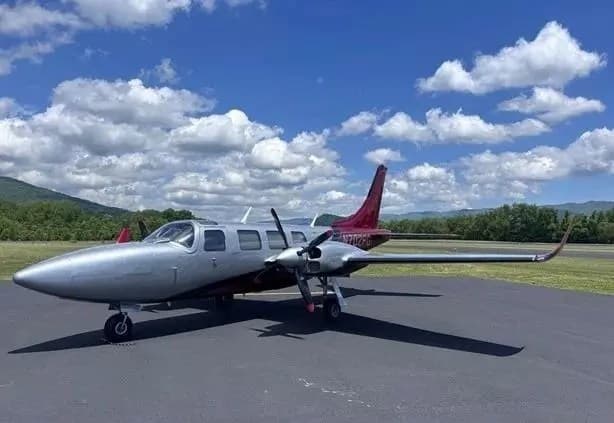 This 1984 Piper PA-60-700P Aerostar Is a Rare, Famously Fast  ‘AircraftForSale’ Top Pick